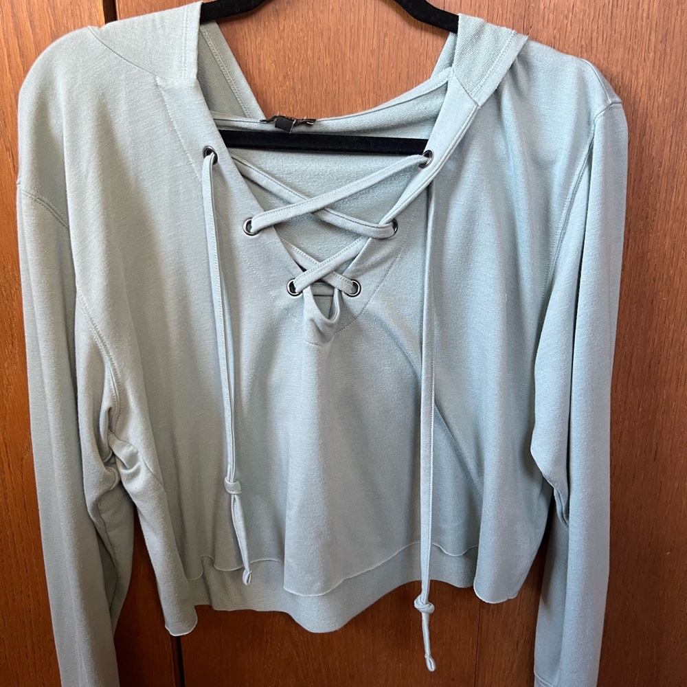 Crop hoodie